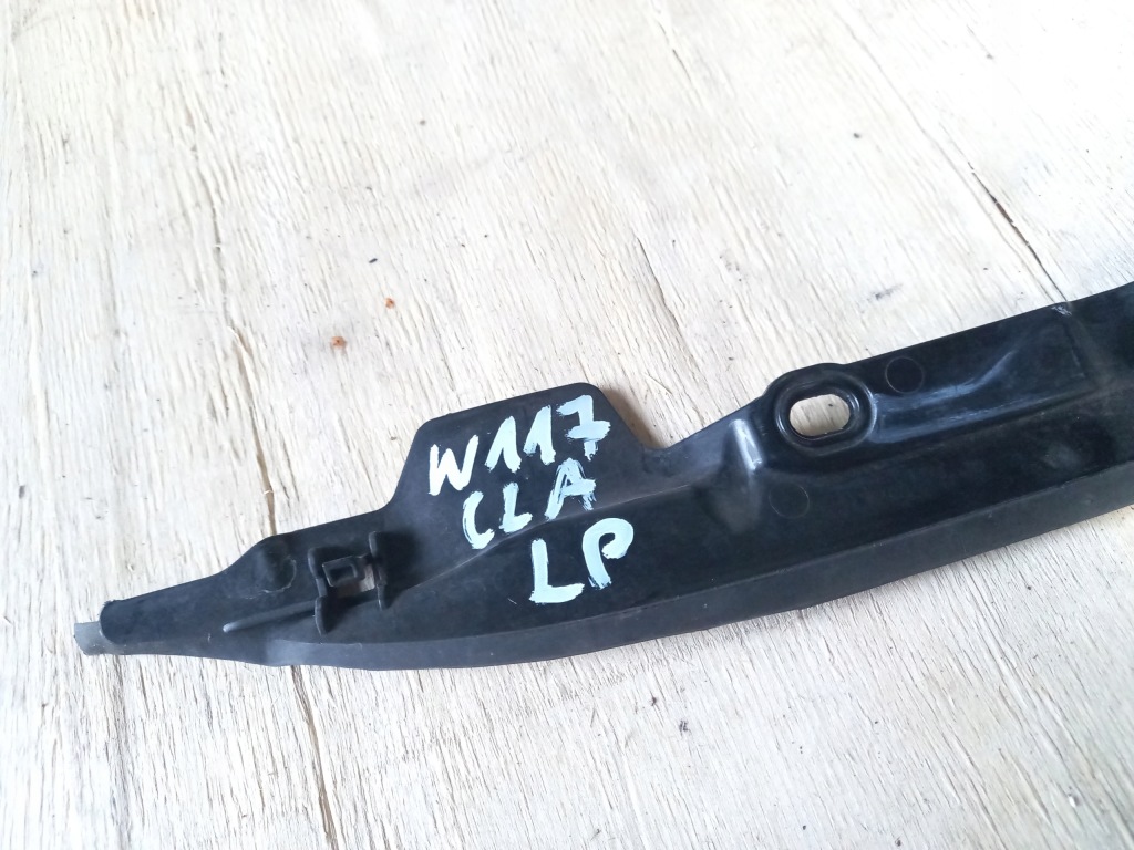 Заглушка крыла левый перед mercedes cla w117 a117 a1178800197 в Украине