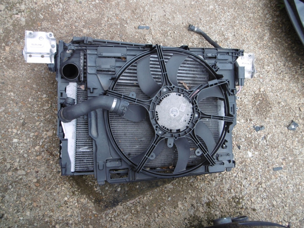 фото №1, Bmw 7 f01 радиатор радиатор вентилятор комплект