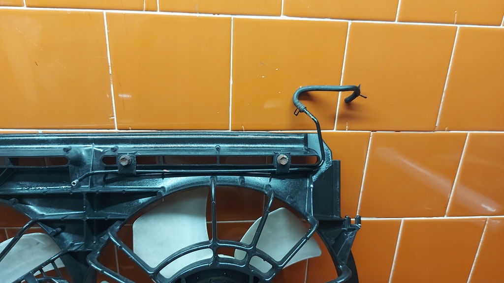 фото №13, Корпус вентилятора вентилятор радиатора toyota avensis t25 06- lift 2,2