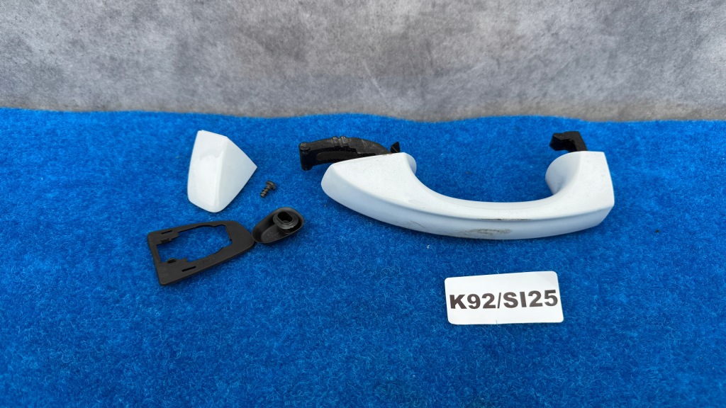 фото №1, Ручка дверь левый перед набор vw t-roc seat skoda audi 5g0837205n k92/si25