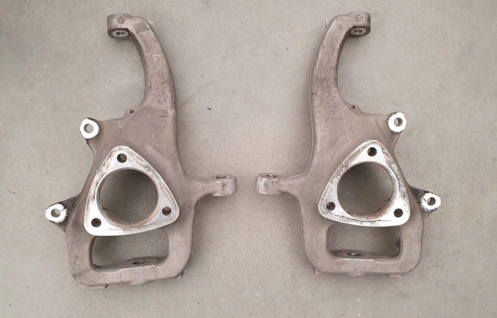 фото №1, 2009+ dodge ram поворотный кулак перед правая 4x4 рычаг