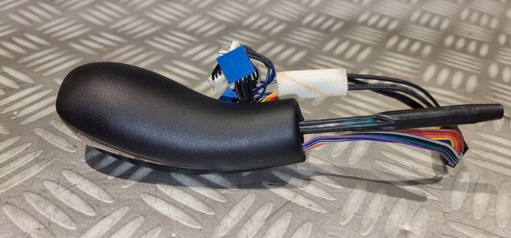 фото №12, Bmw 5 e60 e61 lift e63 e64 lci домкрат переключения передач ручка выборщик чёрный