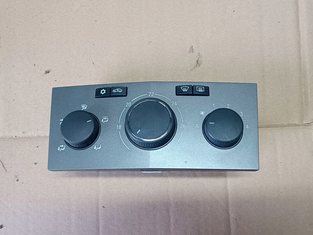 фото №1, Панель кондиціонера 13247812 opel zafira b