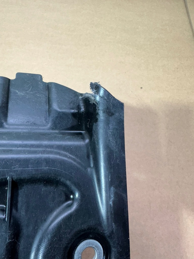 Захист підвіска, дна, заглушка підвіска mercedes eqa w243, h243 Недорого