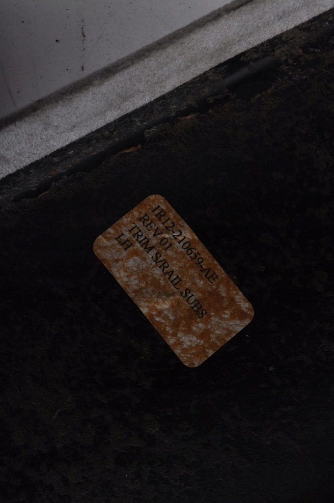 фото №8, Aston martin db11 защита пластик левая 2005 1n12-210659-ae левая