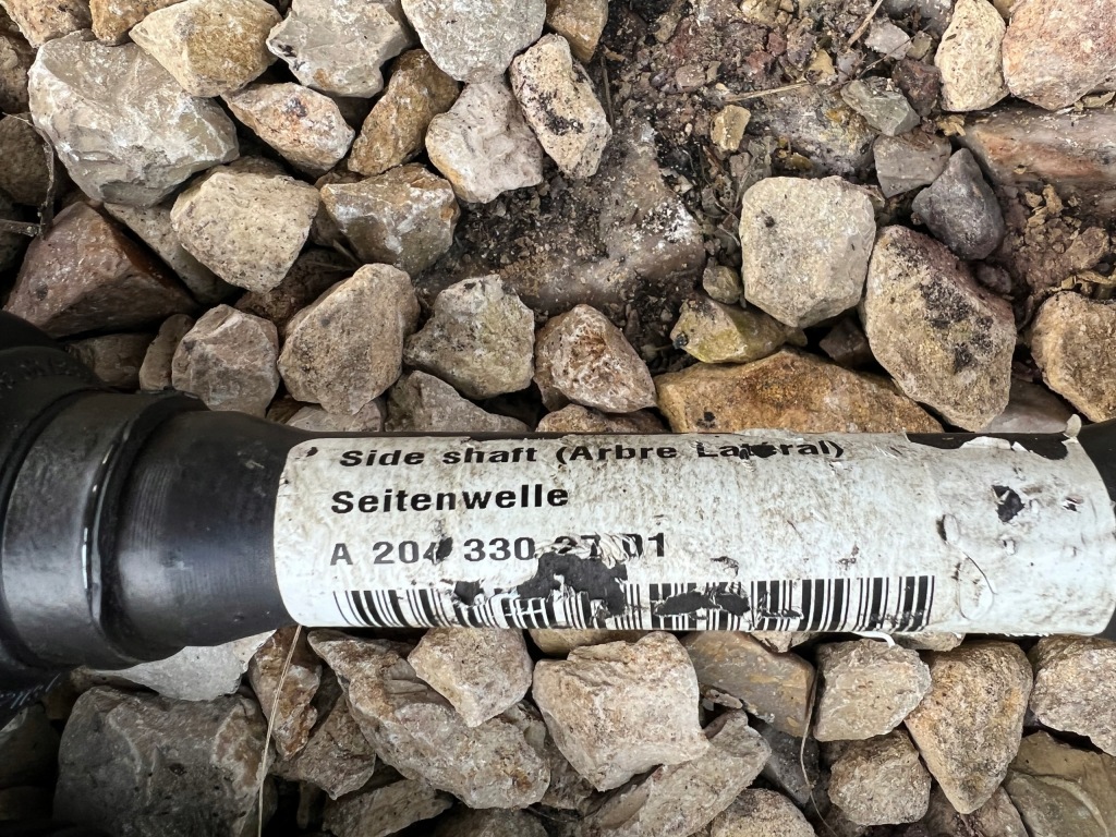 фото №2, Mercedes glk x204 приводной вал левая перед 4matic