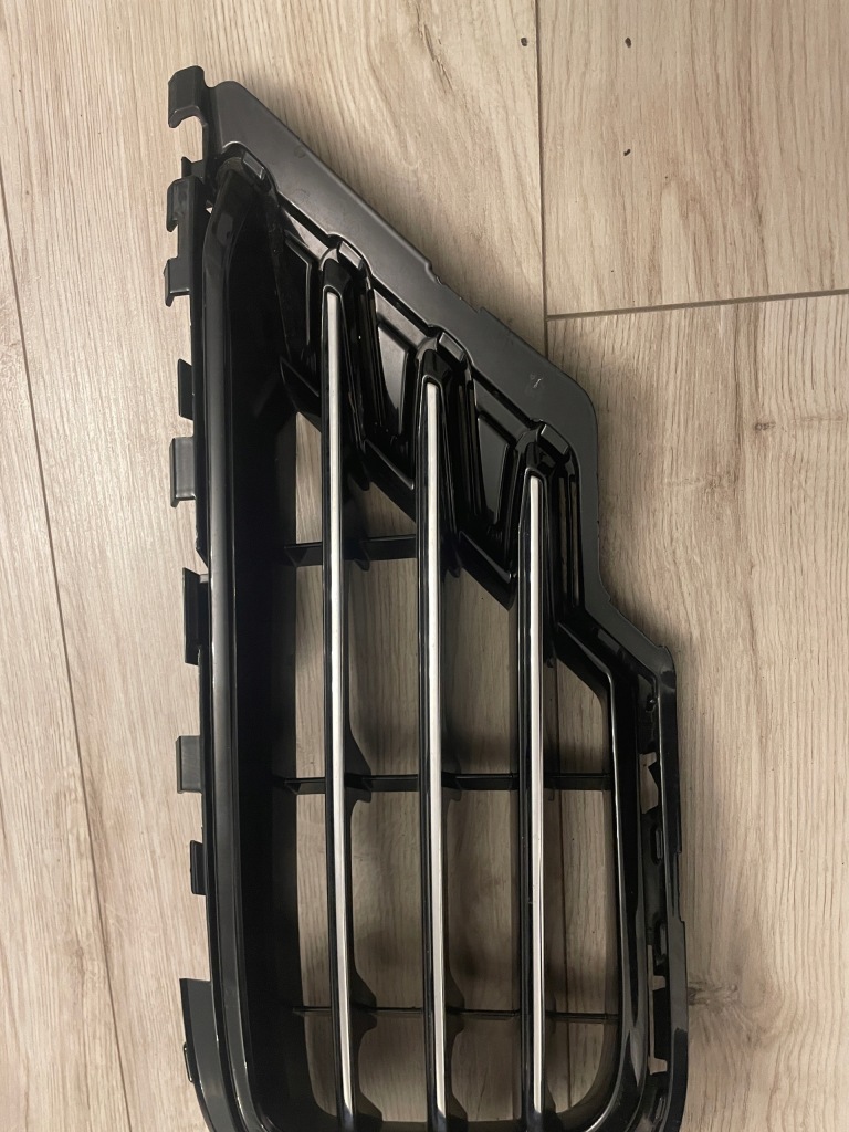 фото №3, Touareg ii lift r line рамка решітка w бампер права перед 7p6853666g orygin