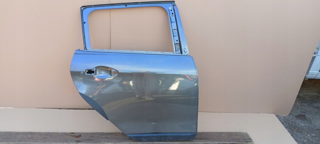 фото №1, Дверь задняя задние правое peugeot 2008 12-18r оригинал