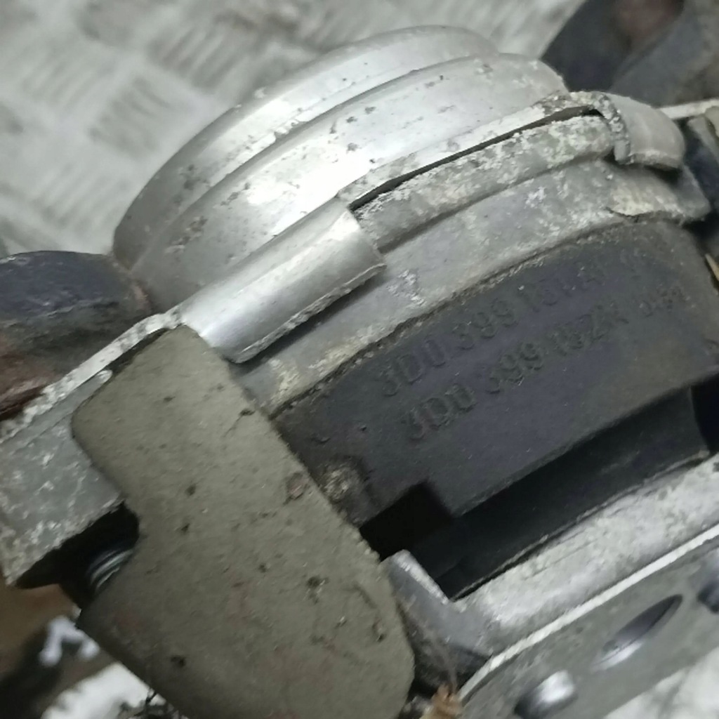 фото №7, Bentley flying spur 2005 комплект кронштейн / кронштейн коробки передач