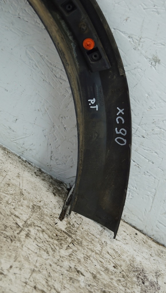 фото №9, Молдинг крыла правая задняя volvo xc90 30655184