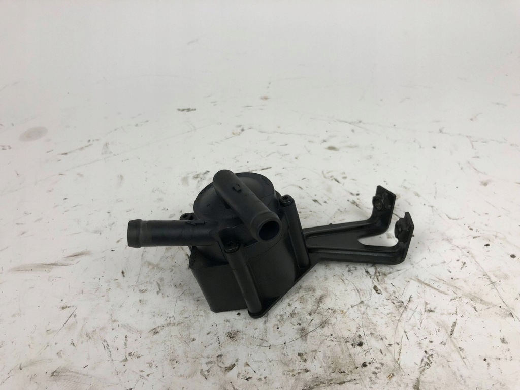 фото №5, Дополнительная насос wody bmw 5 gt f07 704077260