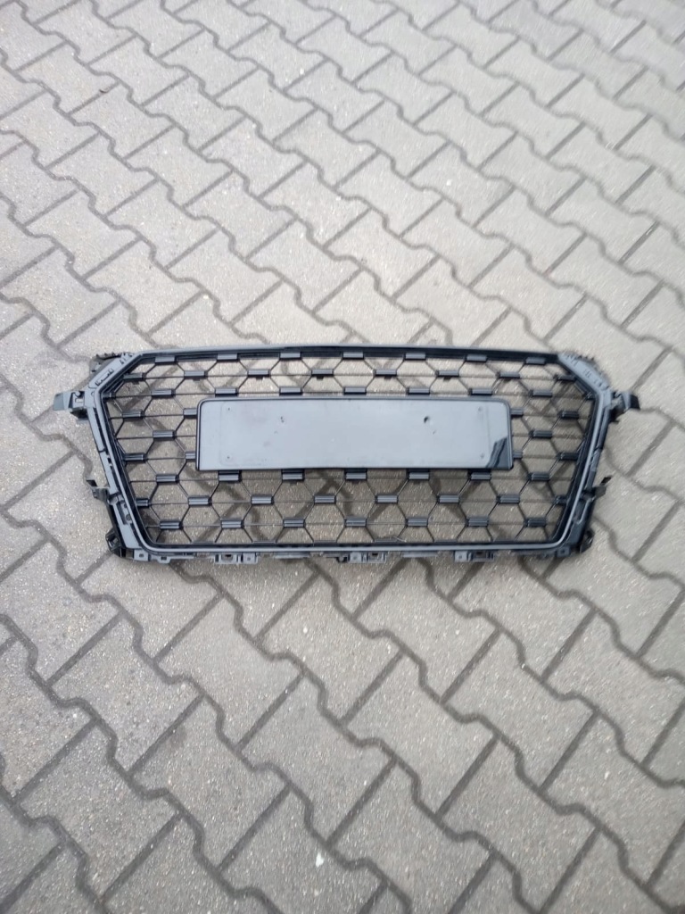 фото №2, Audi ttrs tt rs 8s решётка радиатора решётка радиатора