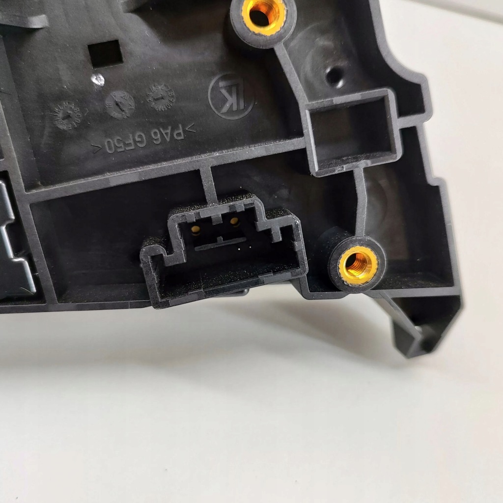 фото №7, Audi e-tron 2020 домкрат переключения передач / верхний