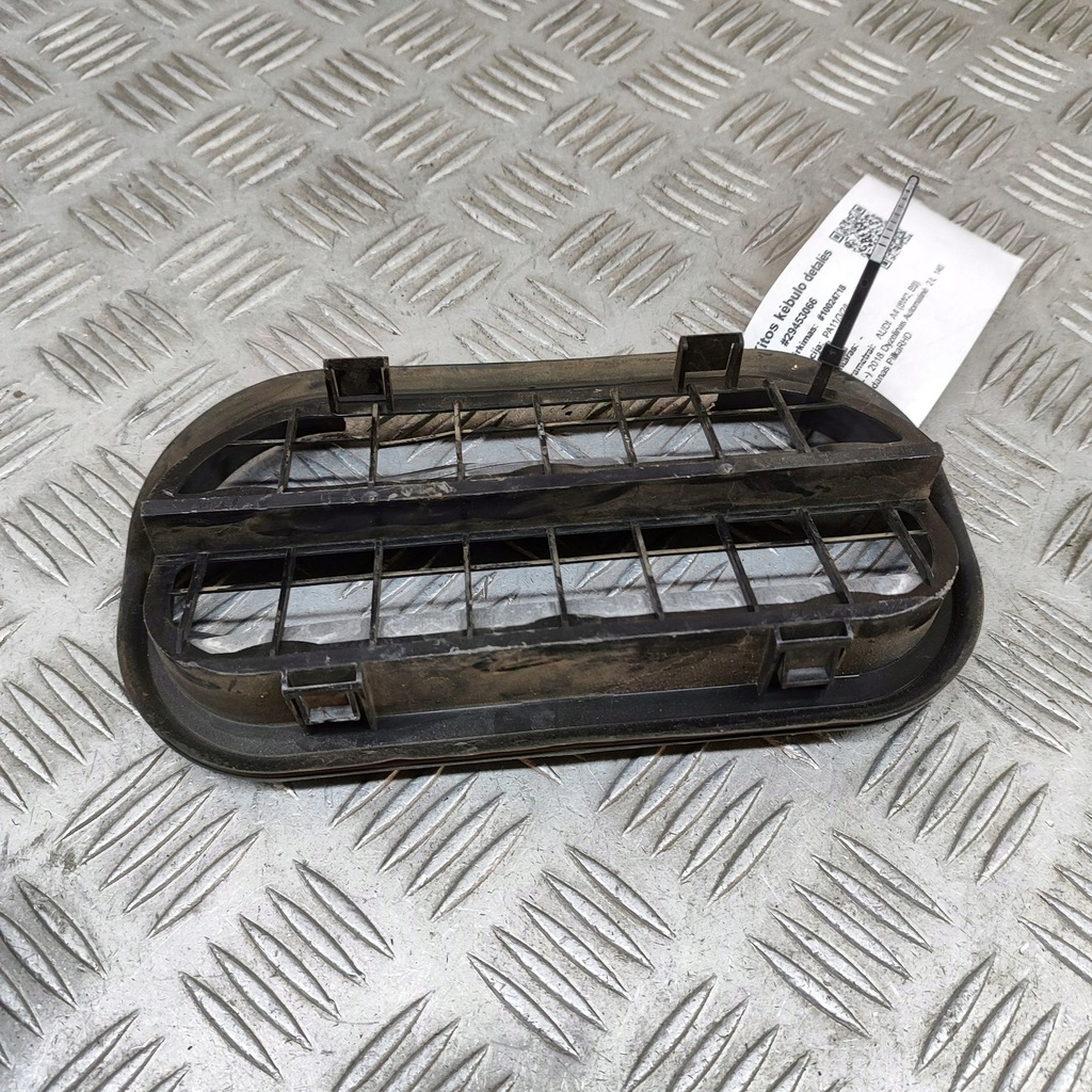 фото №5, Audi a4 s4 b9 8w 2018 решётка вентиляционная pod бампером задним