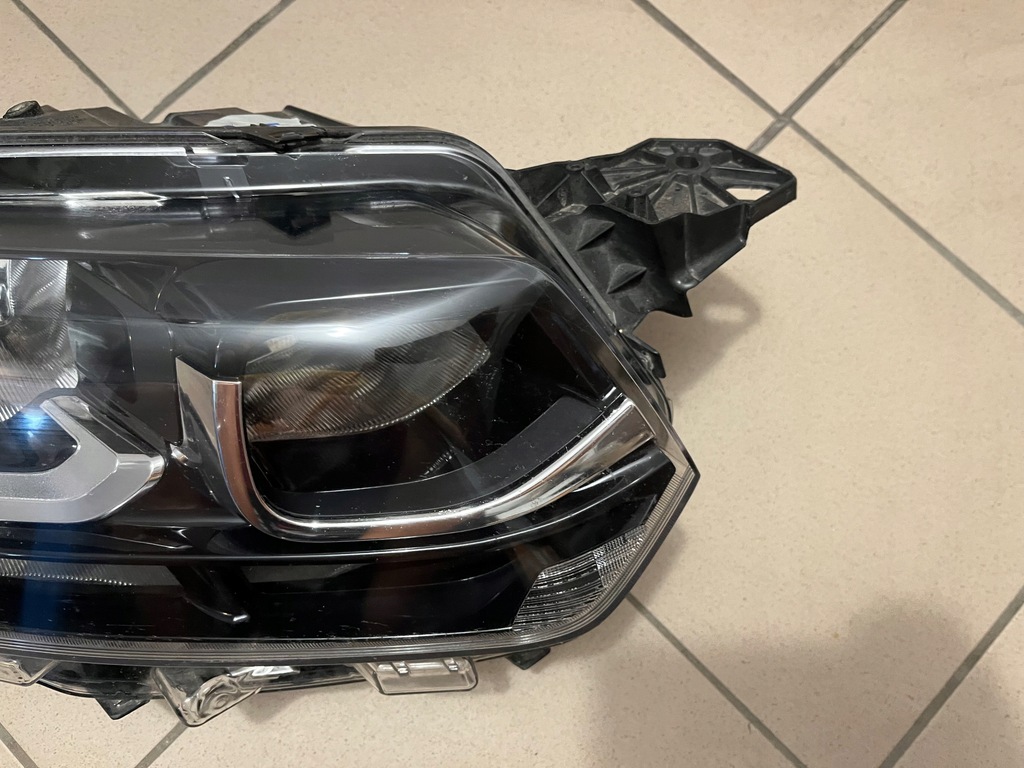 фото №8, Лампа передняя перед правая toyota proace city 19-