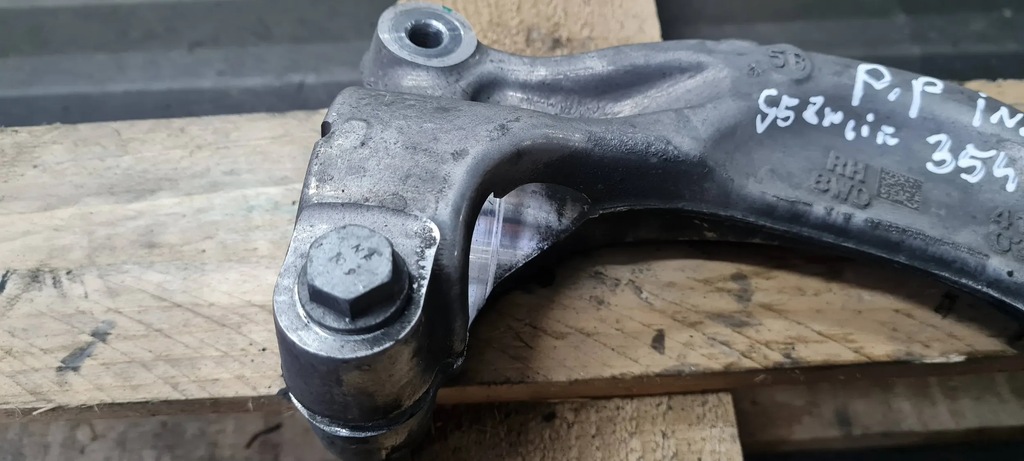 фото №6, S5 8w lift a5 вилка кронштейн амортизатора правый перед 8w0413038h a4 b9 s4