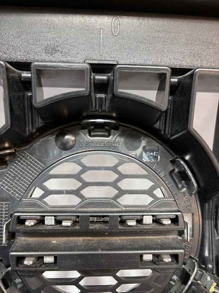 фото №14, Volvo v40 cross country бампер перед передний 31353310 31425349