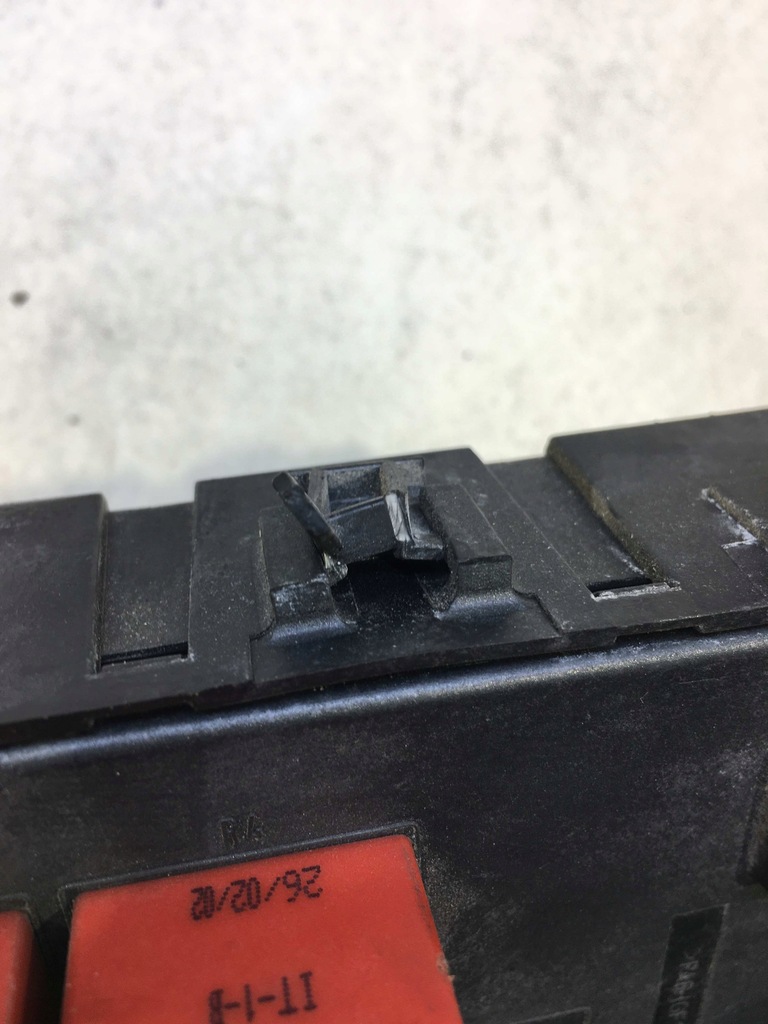 фото №10, Коробка запобіжників opel оригінальний номер 13125487