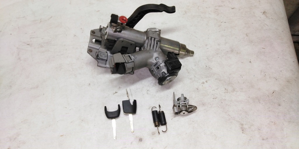 фото №9, Розширювальний бачок ford fiesta b-max ecosport courier оригінальний номер