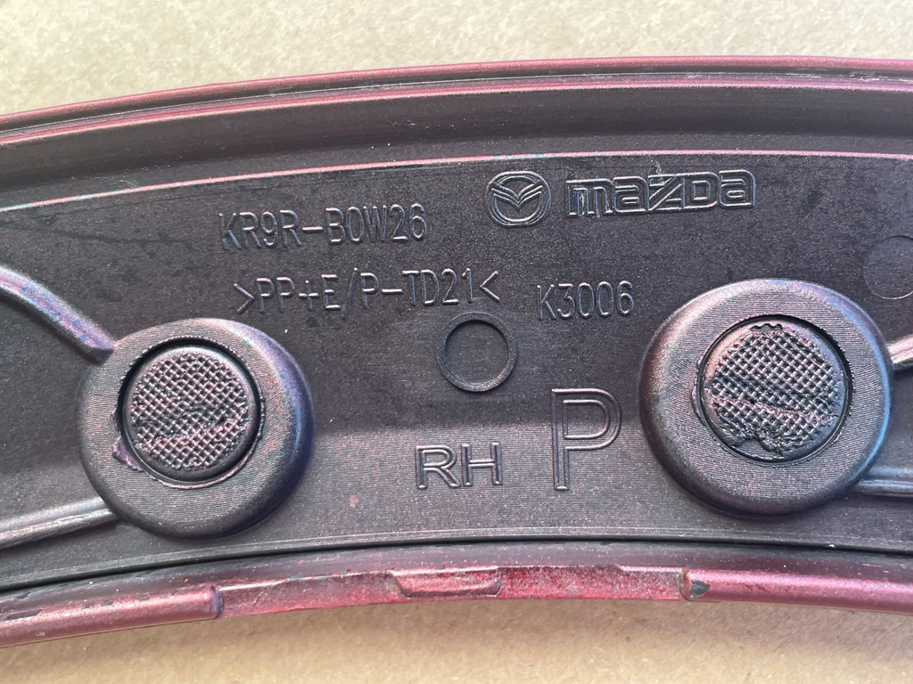 фото №13, Mazda cx60 cx-60 права молдинг крила перед передня