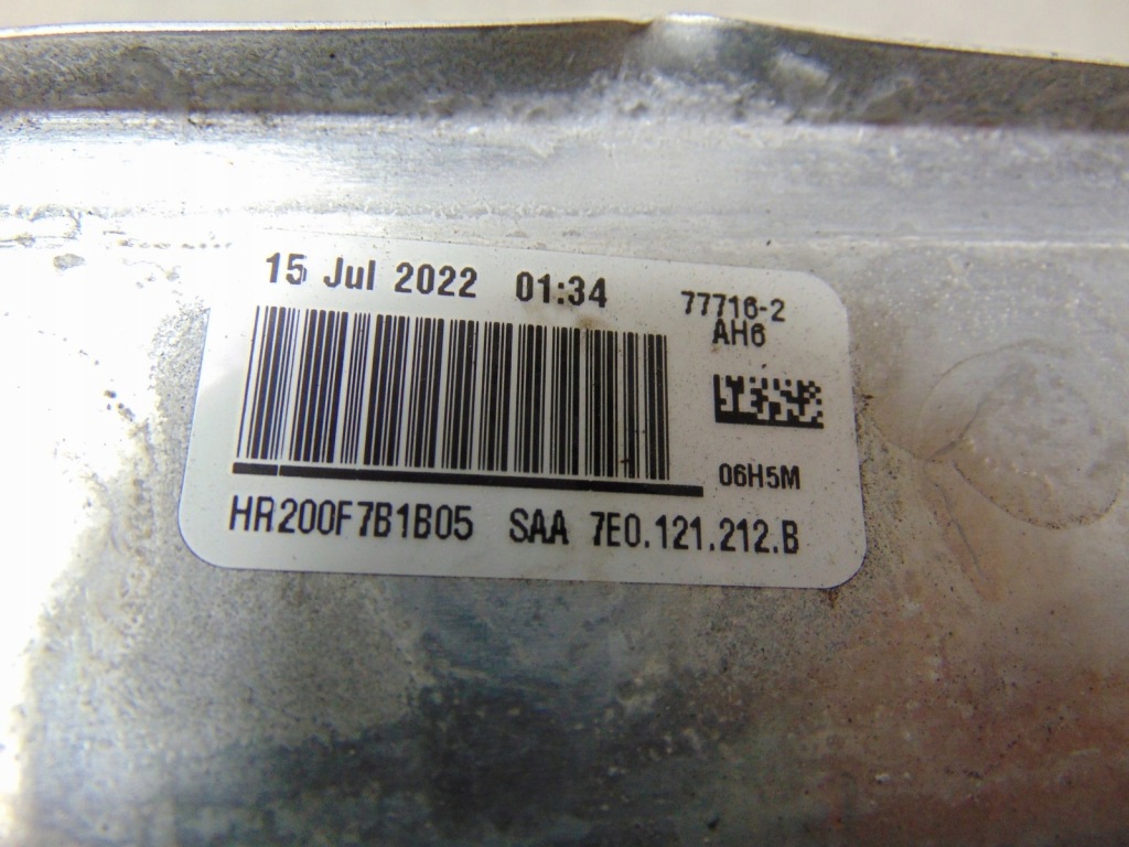 фото №15, Volkswagen оригинальный номер 7e0121212b радиатор воздуха