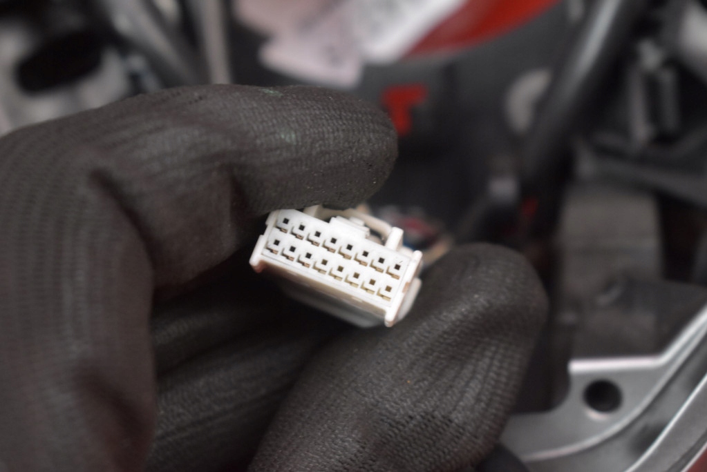 фото №8, Повітропровід шкіряний мультифункція mazda 3 2 ii bl 09-13