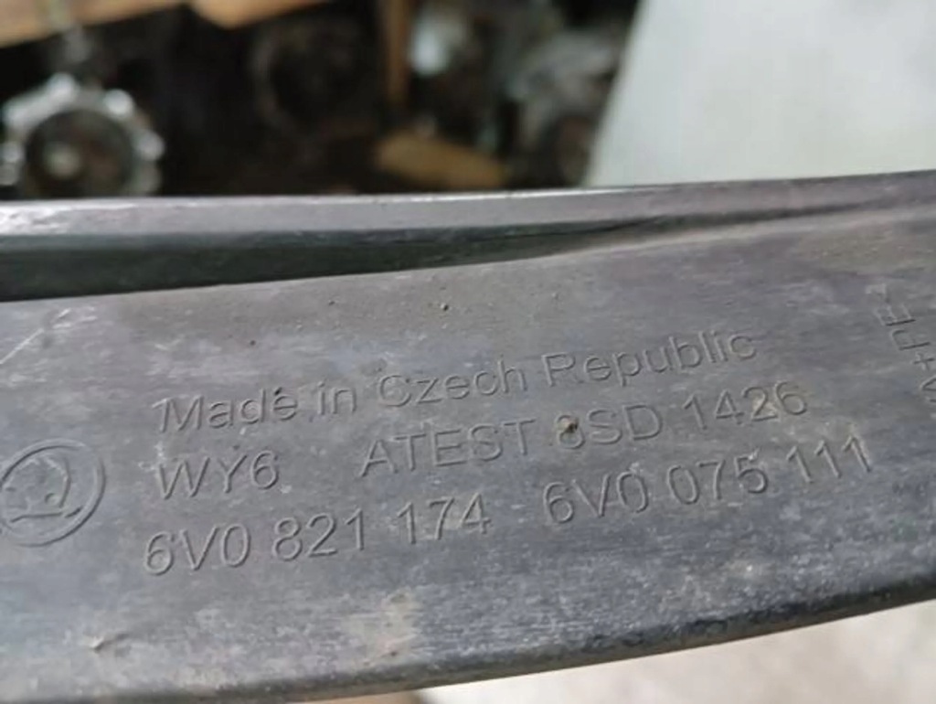 фото №2, Брызговик защита порог правый перед fabia iii 6v