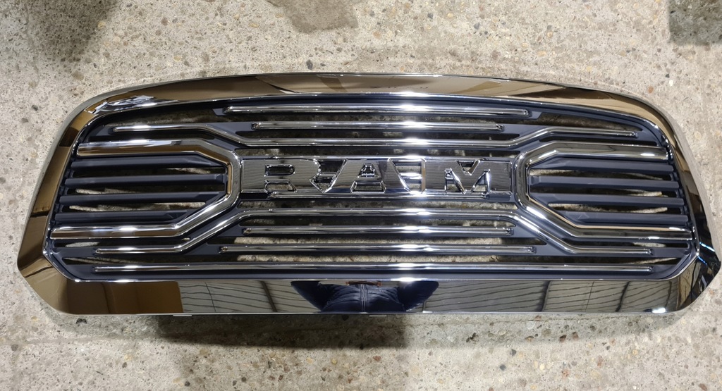 фото №1, Решётка радиатора хром dodge ram laramie limited 2013-