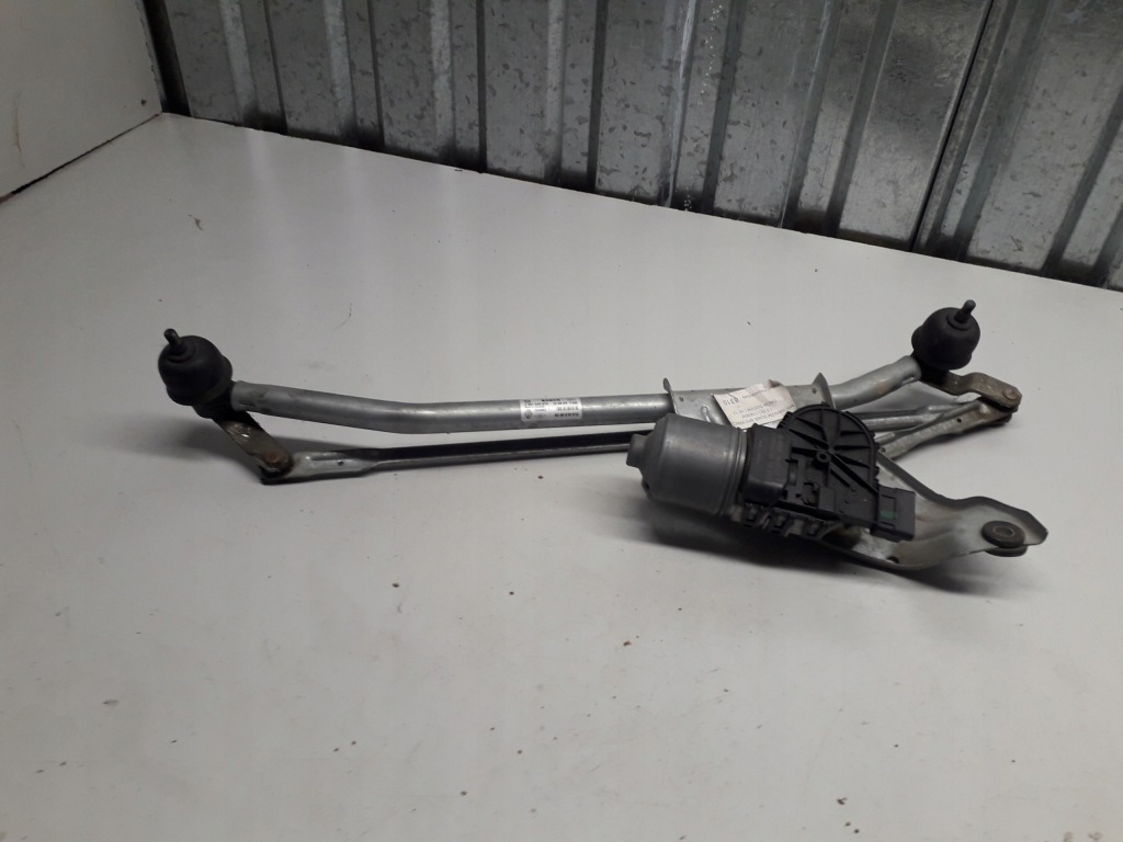 фото №1, Dacia duster i механизм дворник