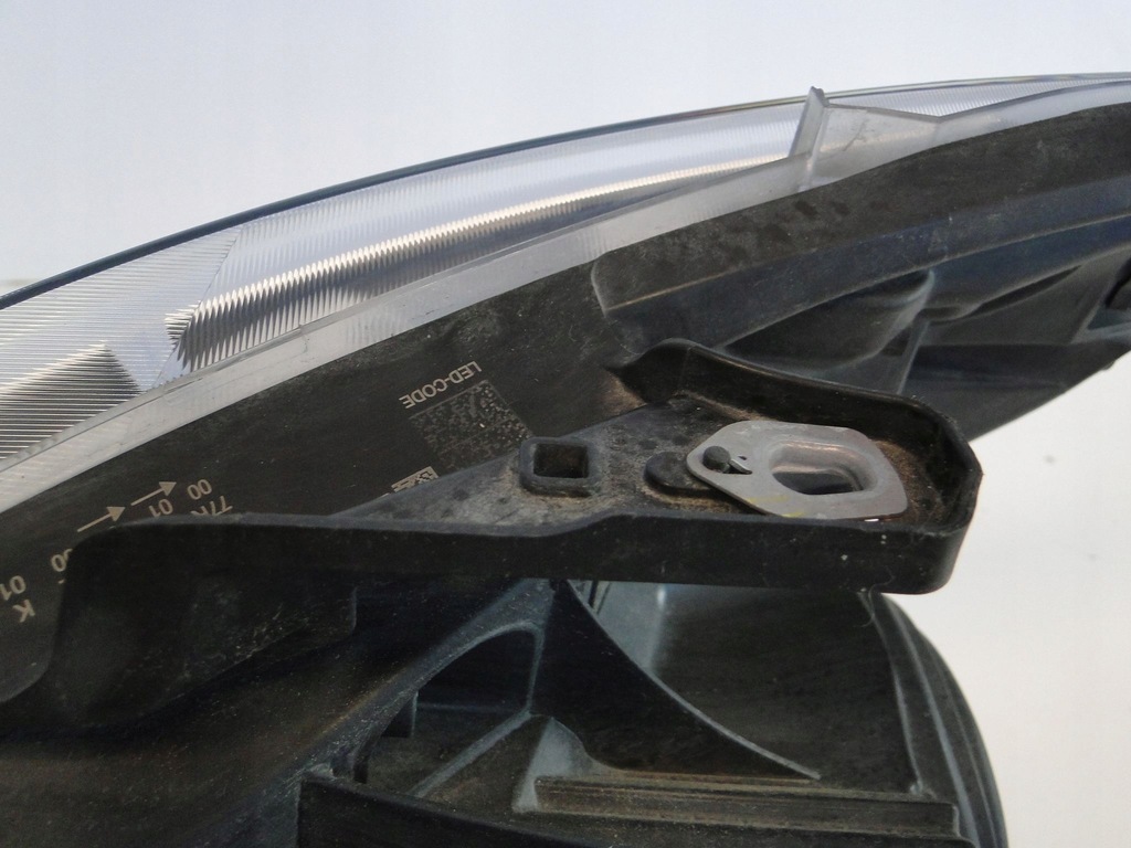 фото №13, Mercedes v klasa w447 447 лампа правая led ils