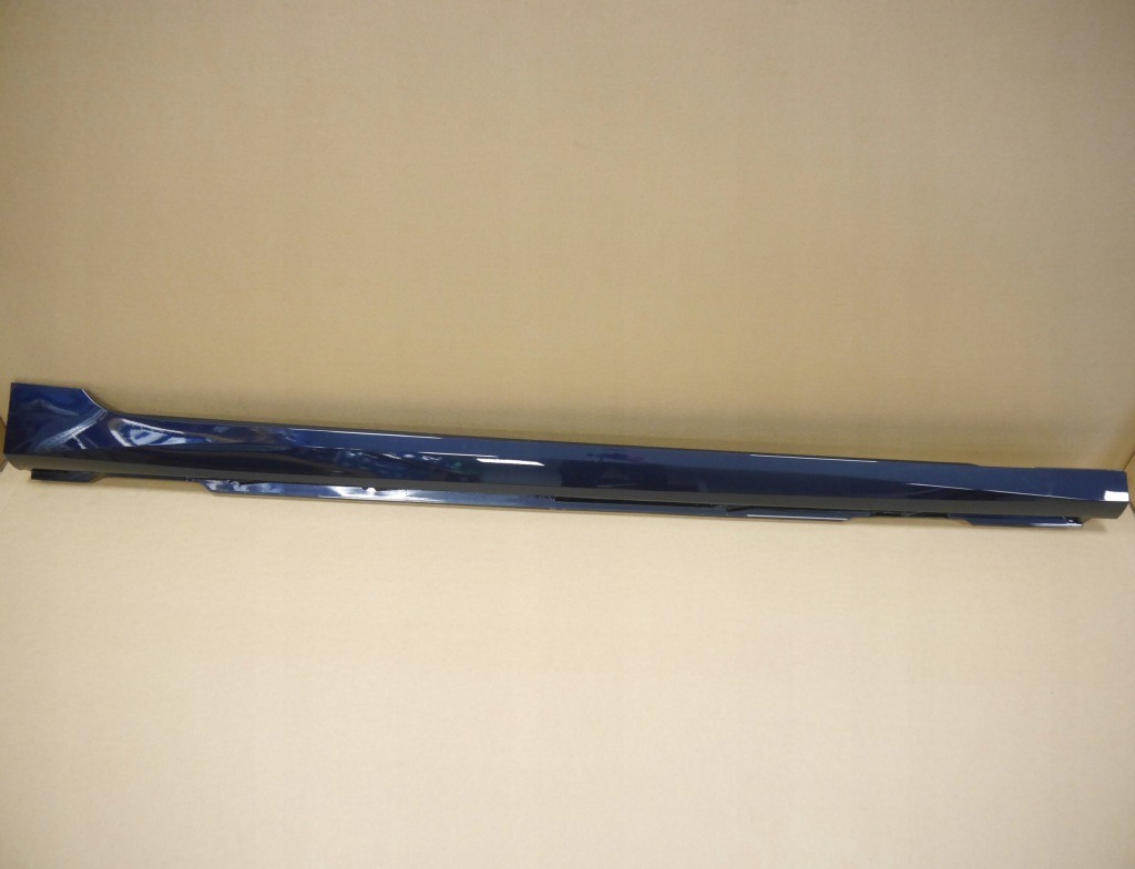 фото №1, Audi a6 c8 молдинг порог 4k0853856 lx5b