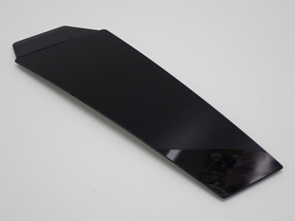 фото №2, Молдинг захист стійка двері права porsche taycan 21