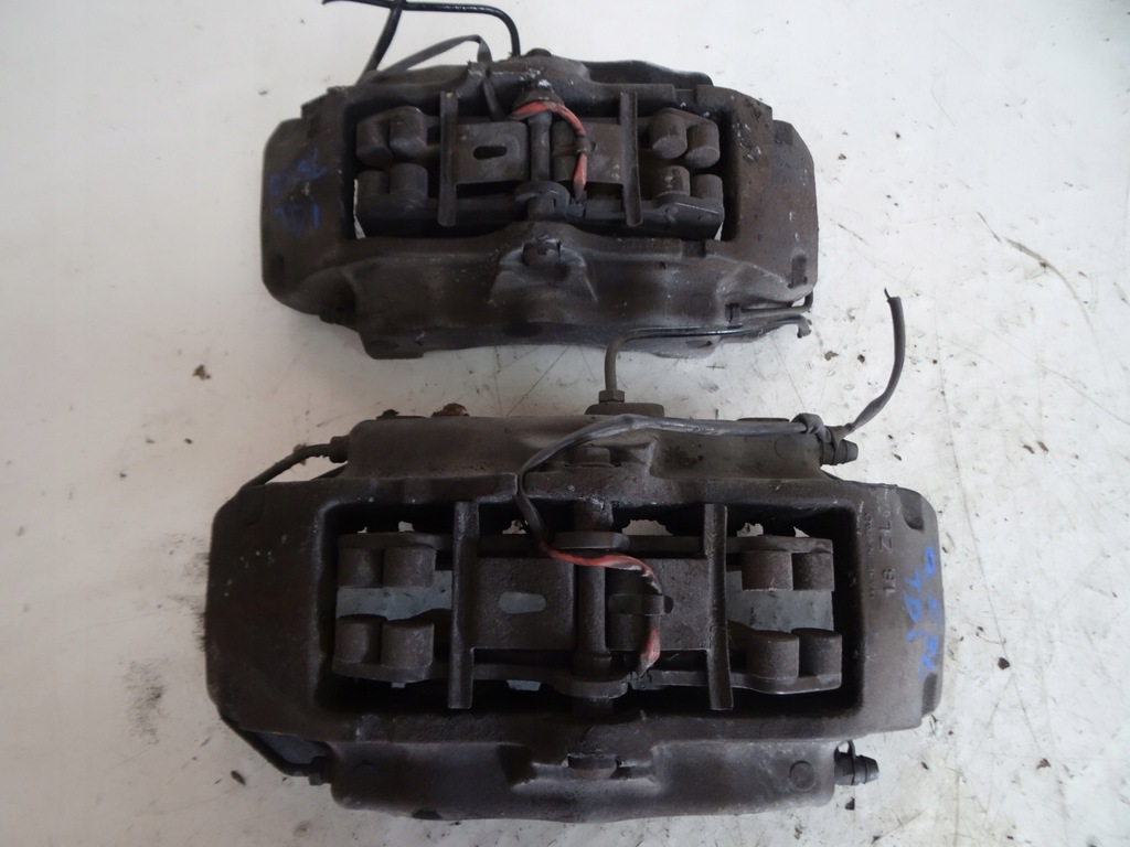 фото №1, Супорт лівий перед audi q7 18zl