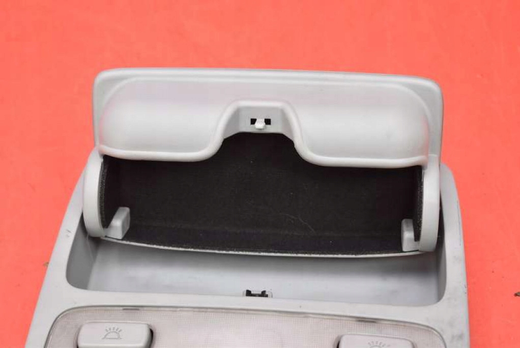 фото №7, Лампа освітлення салону перед 92820-2exxx kia sportage 2 ii 04-08