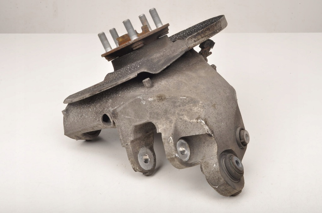 фото №2, Land rover range rover velar l560 поворотний кулак правий задня