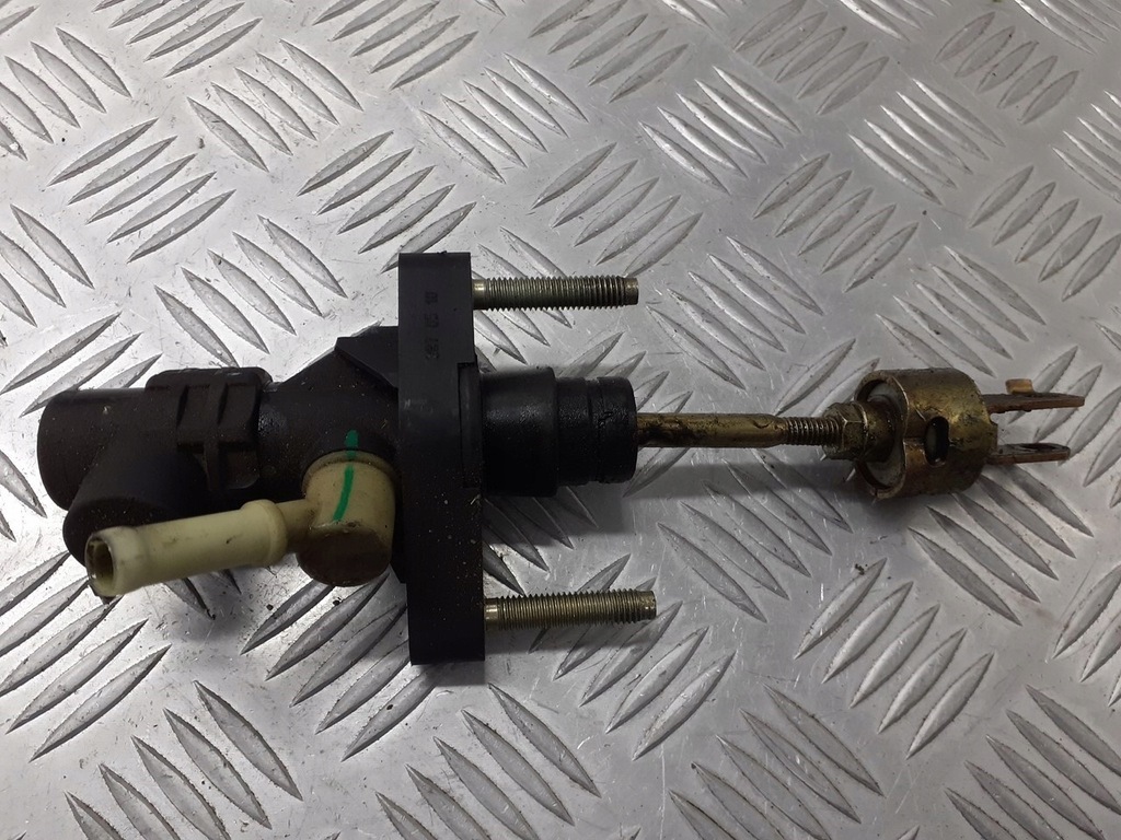 фото №1, Помпа сцепления toyota corolla e12 1.4 d4d