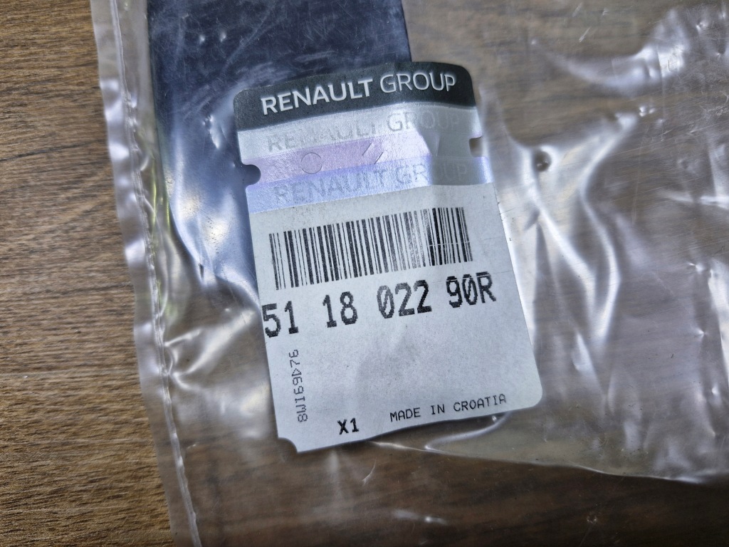 Renault twingo 3 3 рестайлинг  2018- заглушка фаркоп передок  511802290r Цена