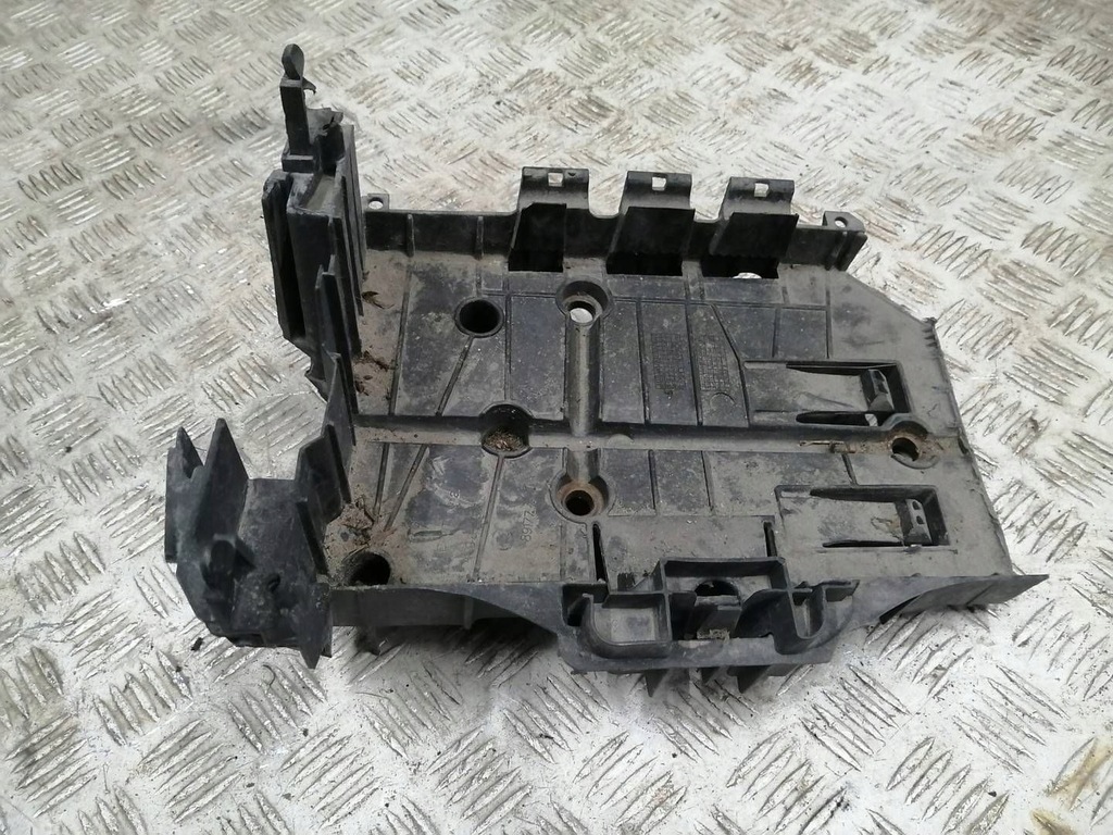 фото №1, Основание аккумулятор citroen оригинальный номер 9686469580