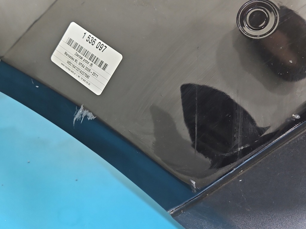 Бампер перед mercedes ml w164 05-08 чорний c040 Недорого