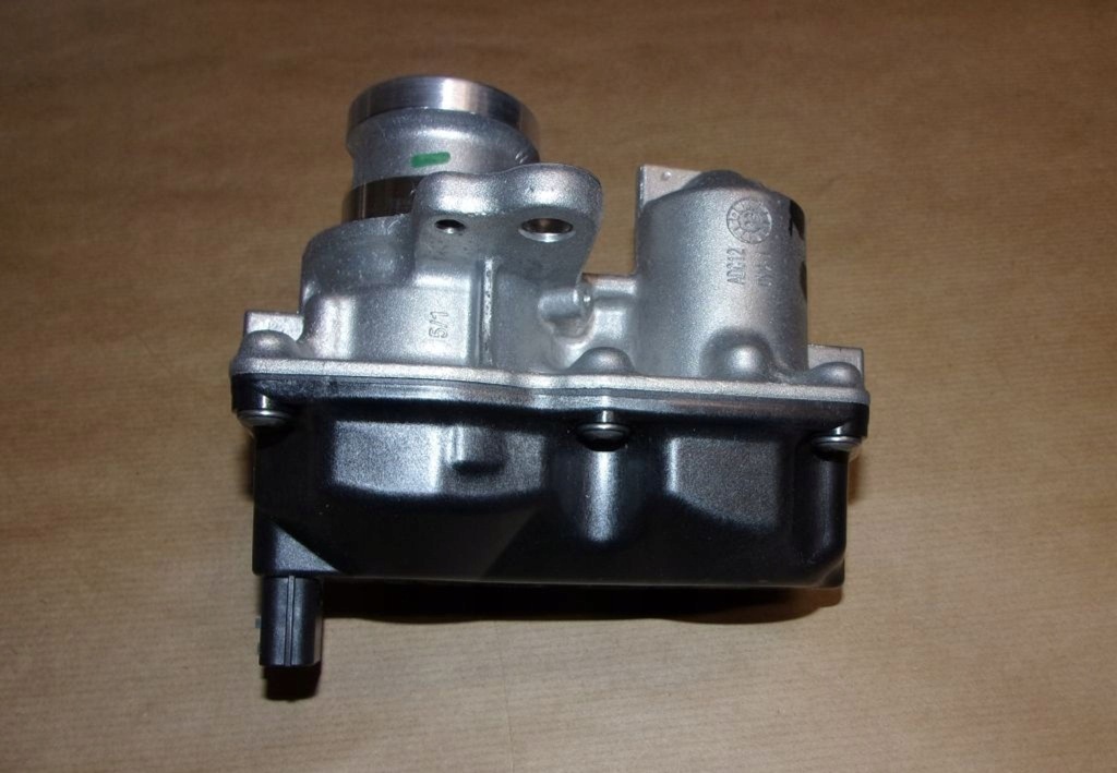 Клапан egr r trafic ii,iii 2.0dci 147105982r Оригинал