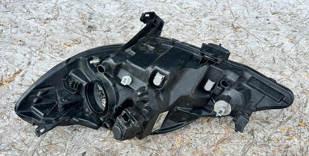 фото №11, Лампа правая перед передняя peugeot 107 81110-0h030