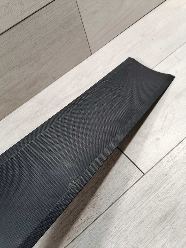 фото №3, Macan молдинг дверь правый перед 95b837890p