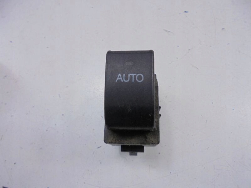 фото №6, Corolla 9 e12 вимикач скло задня 84810-02041