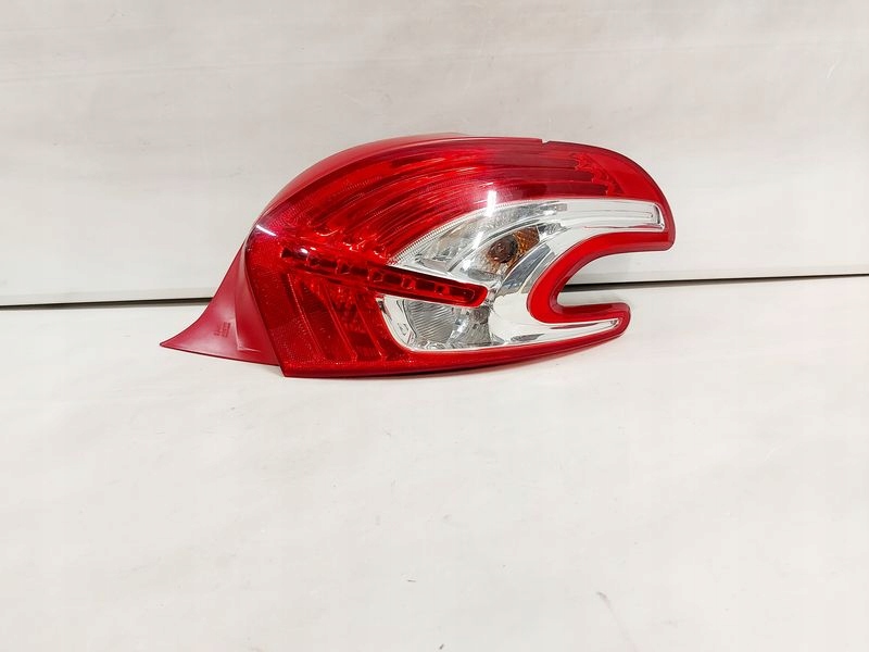 фото №1, Peugeot 208 1 i лампа правий задня права задня led