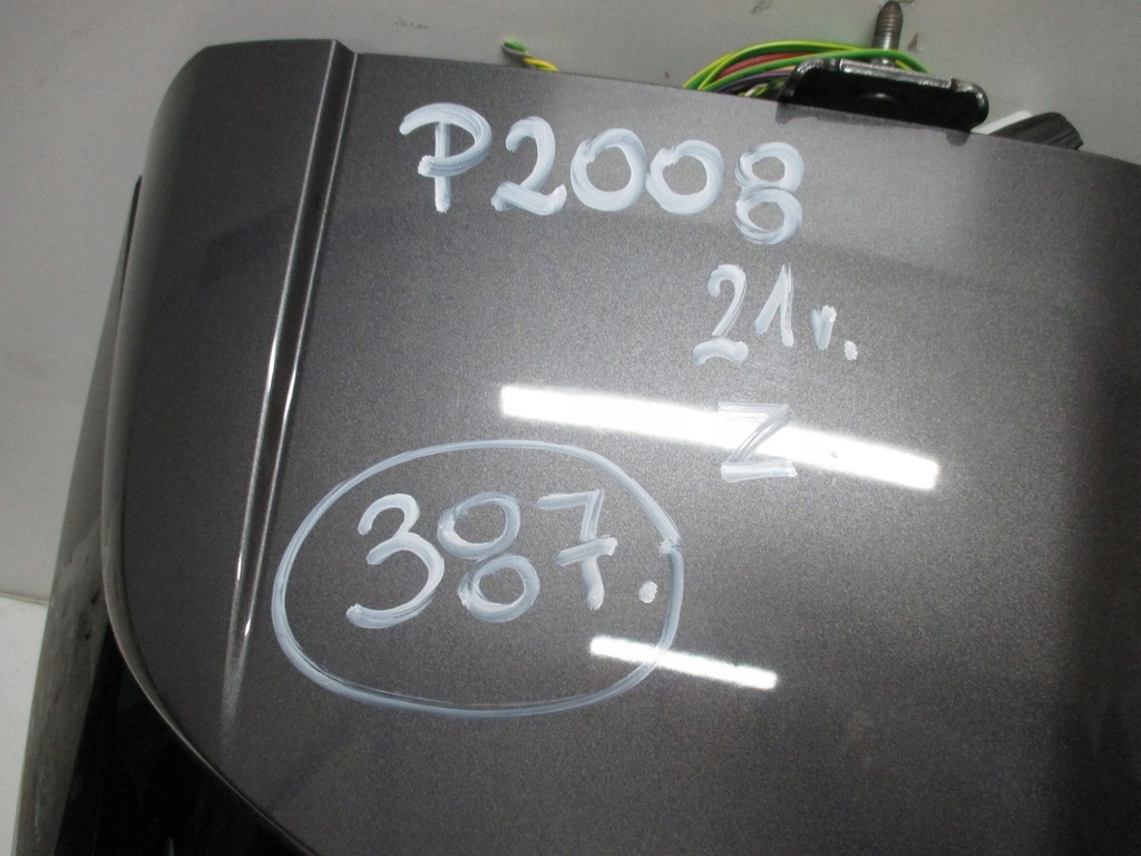 фото №5, Крышка багажника задняя задняя peugeot 2008 ii 21r