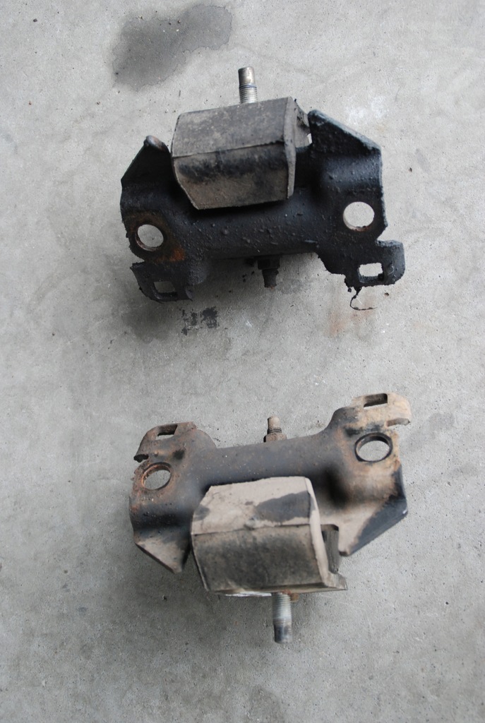 фото №4, Nissan navara d40 кронштейн подушка двигателя 2.5 dci