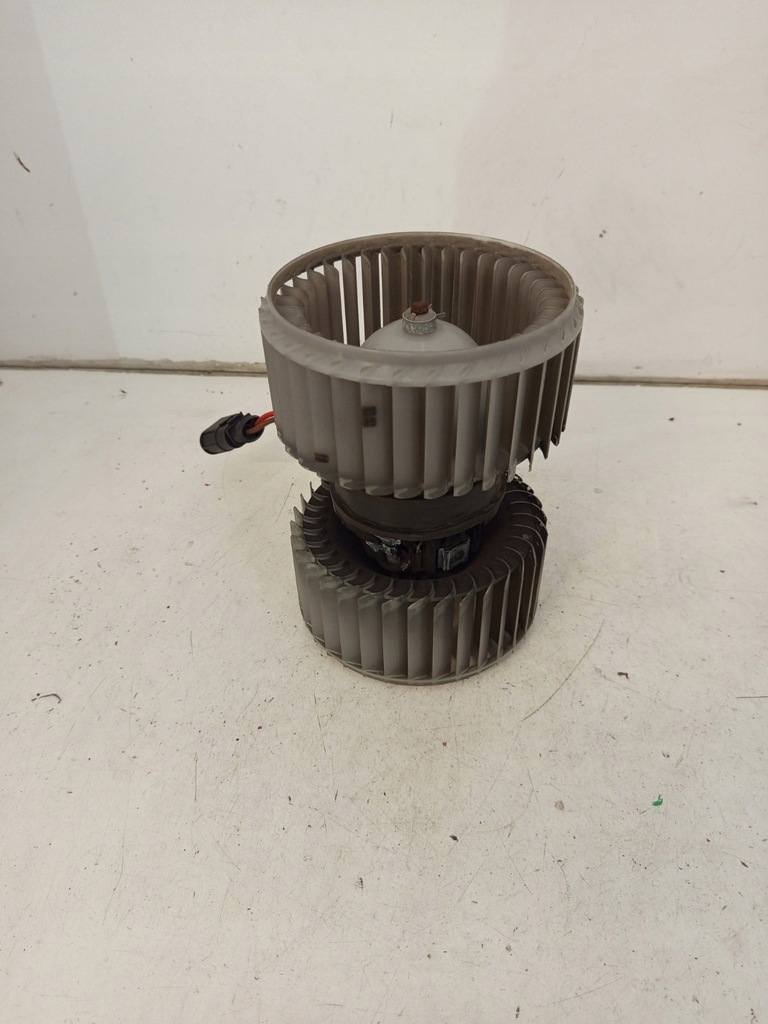 фото №1, Воздуходувка вентилятор обдув кабины bentley continental gt gtc 3w0