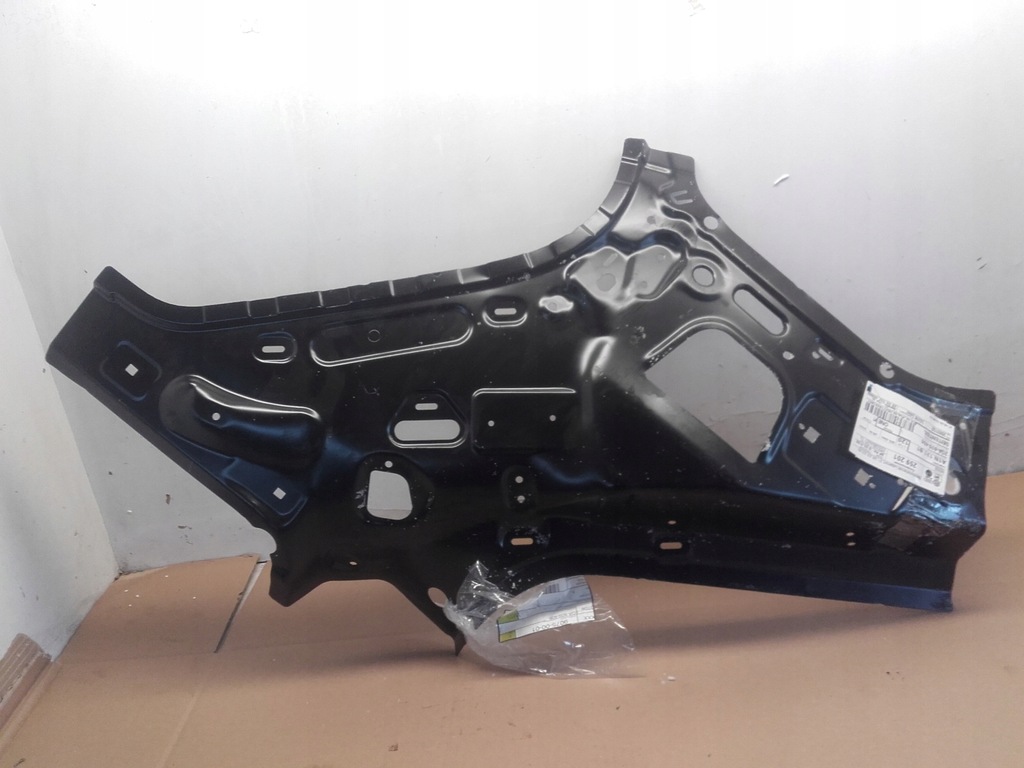 фото №1, Element łączący панель боковой ниша задняя правая vw t-roc 2ga809406