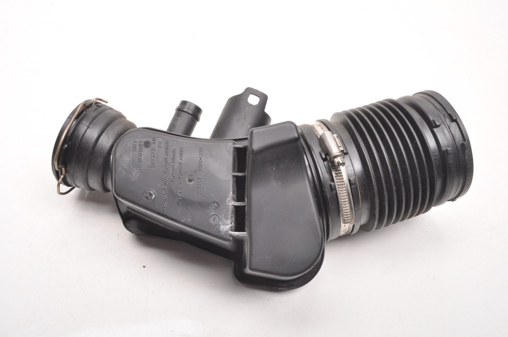 фото №1, Bmw f20 f21 f30 f31 f32 резонатор повітря 8601681