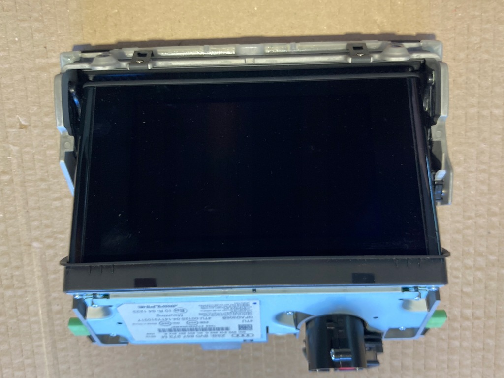 фото №1, Дисплей audi a3 8v0857273m